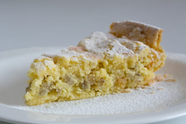 Fetta di pastiera napoletana