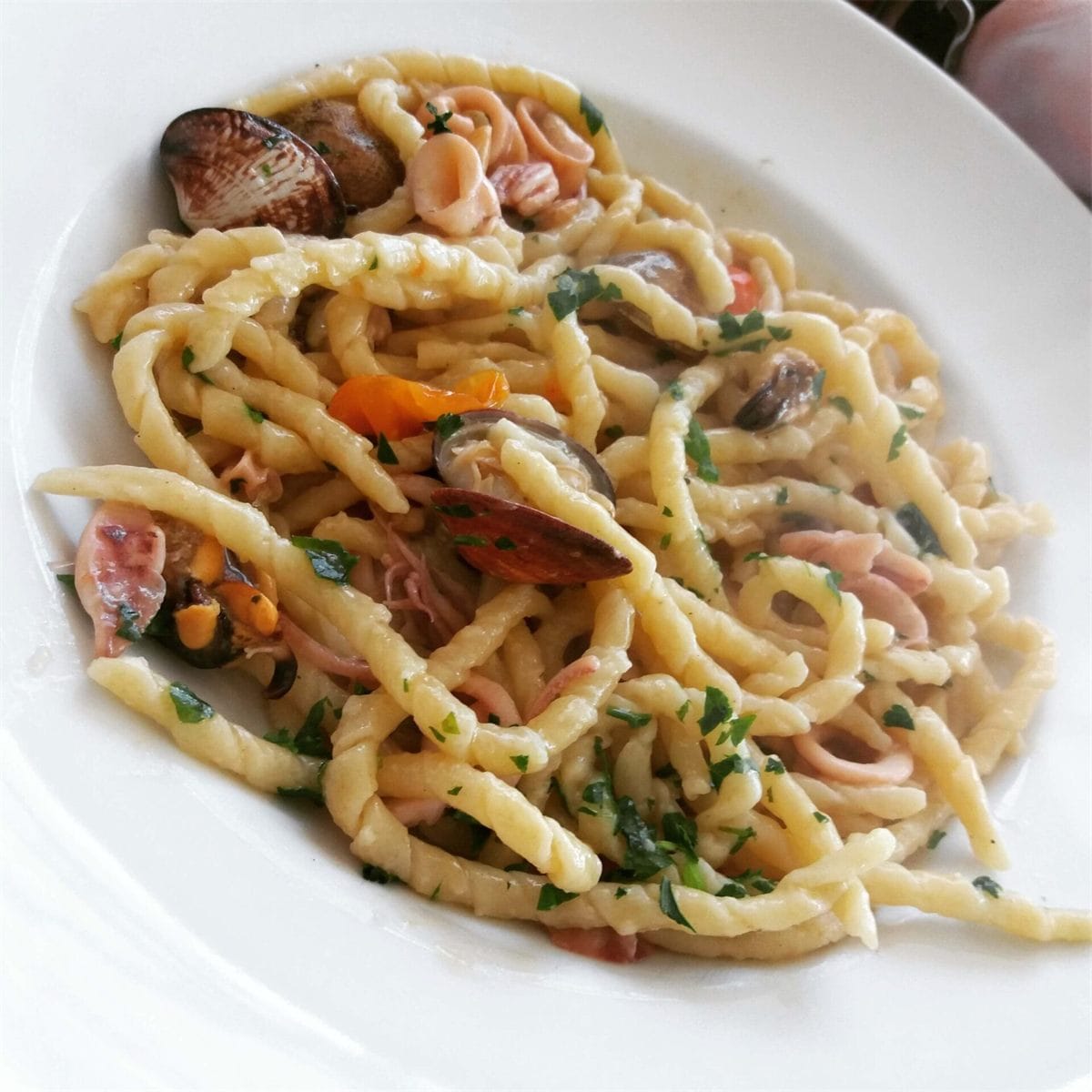 Busiate ai frutti di mare preparate da Tiziana